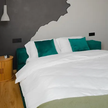 Matias Cozy Crib * 布拉索夫