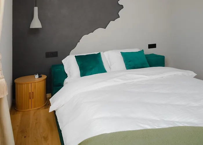 Matias Cozy Crib * 布拉索夫