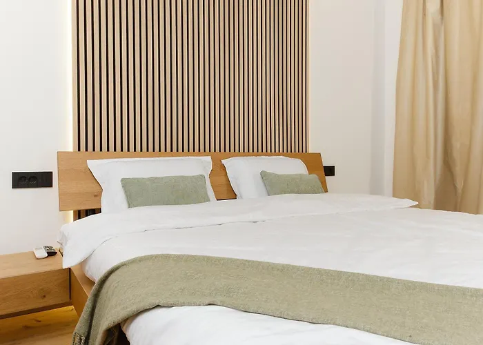 Matias Cozy Crib * 布拉索夫